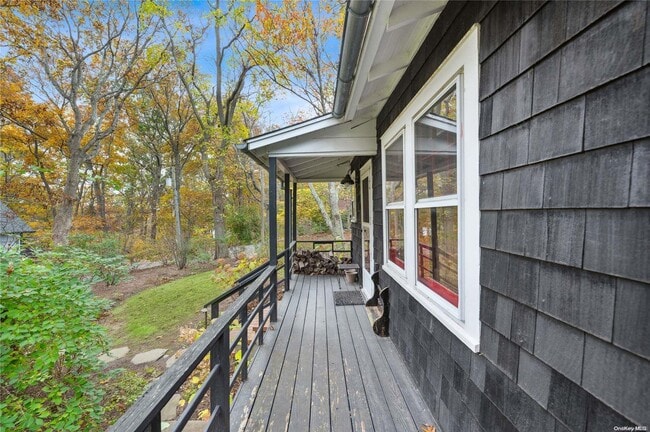 Photo - 400 Diamond Ln