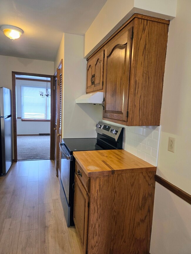 Photo - 495 Shadydale Dr