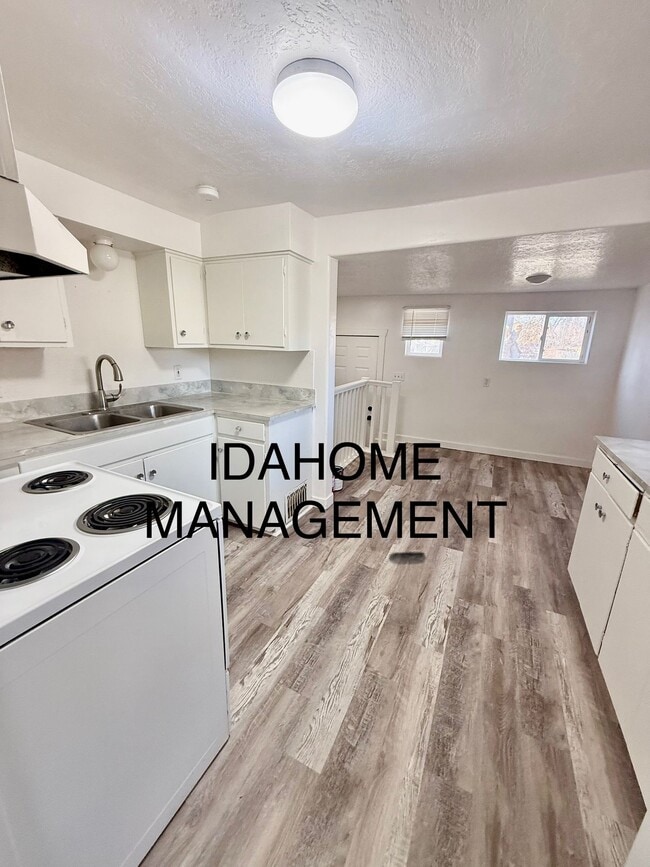 Photo - Updated 1 bedroom for rent near Idaho State. Unit 624