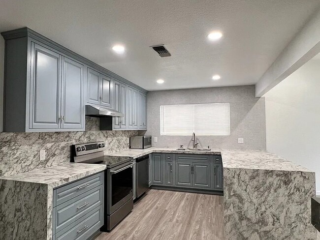 Photo - 1074 Plumwood Ct