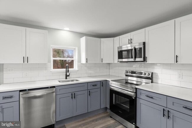 Photo - 47 S Academy St