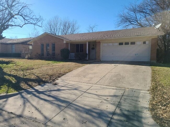 Photo - 3 bedroom 2 bathroom house in 76133