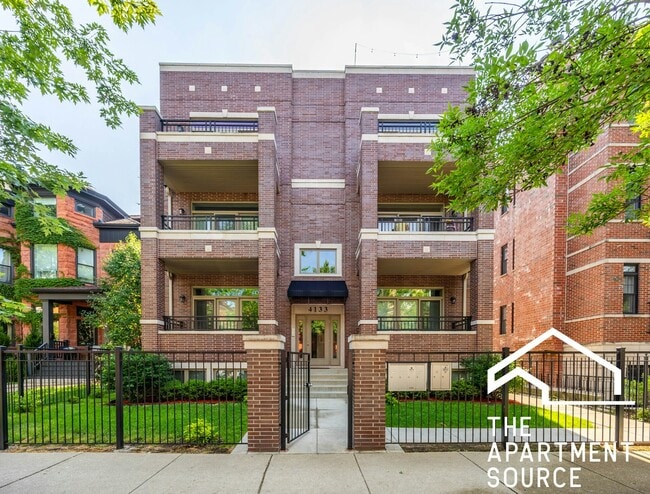 Photo - 4133 N Kenmore Ave Unit 2E