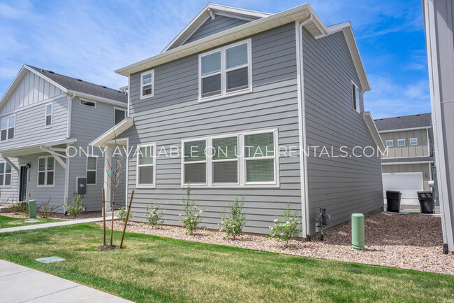 Photo - 1733 N 1260 E Townhome