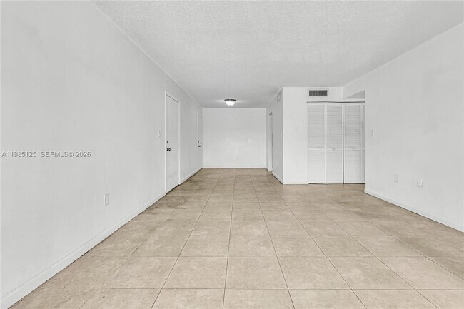 7201 Miami Lakes Dr Unit B14