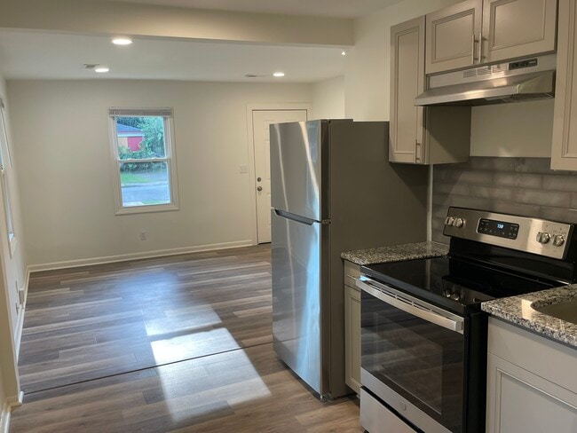 Photo - 1826 Taylor Ave