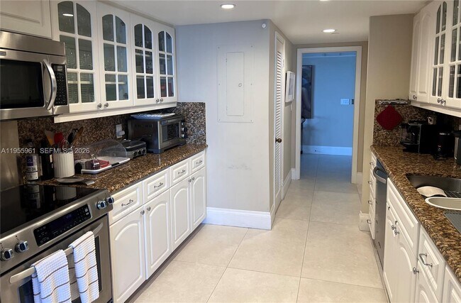 Photo - 11113 Biscayne Blvd Unit 1957