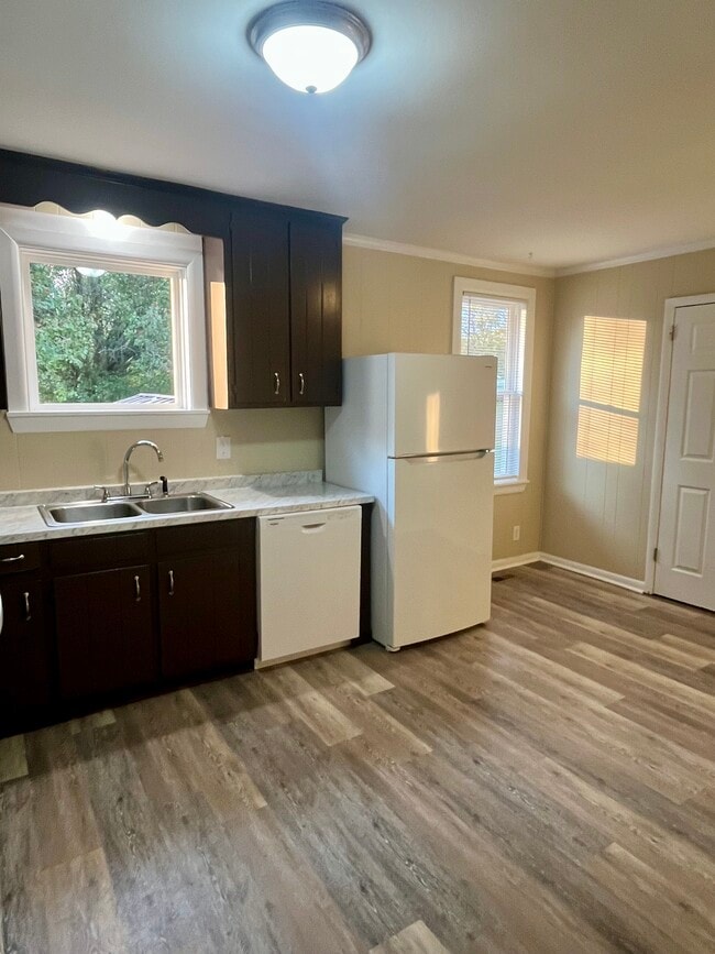 Photo - 712 W Sagefield Dr