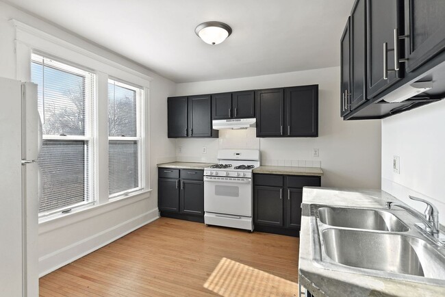 Photo - 420 N Oliver Ave Apartment Unit 420 Oliver Ave N (Floor 2)