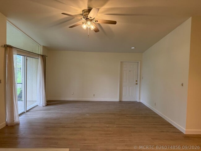 Photo - 11698 Timbers Way