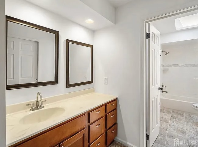 Photo - 804 Timber Oaks Rd