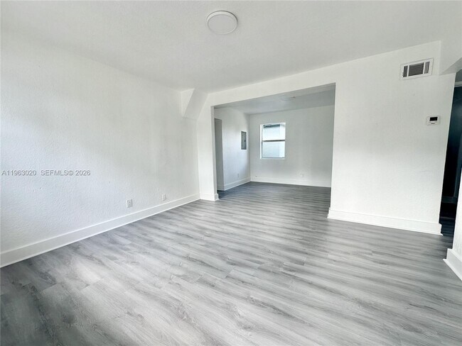 Photo - 5903 SW 26th Terrace