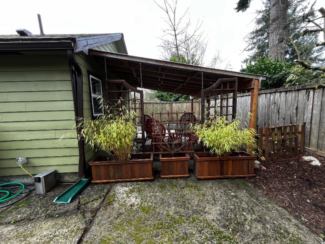 Photo - 2219 Bush Ave NW