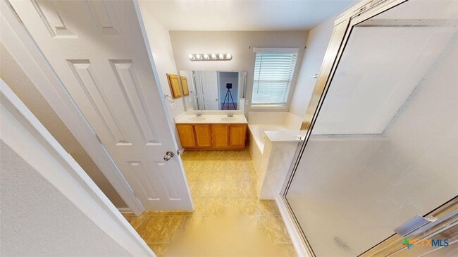 Building Photo - 601 Cattail Cir