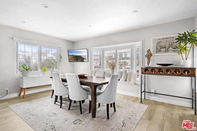 Photo - 7520 Earldom Ave