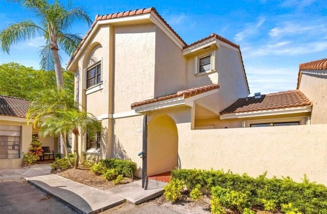 Building Photo - 6538 NW 170th Ln