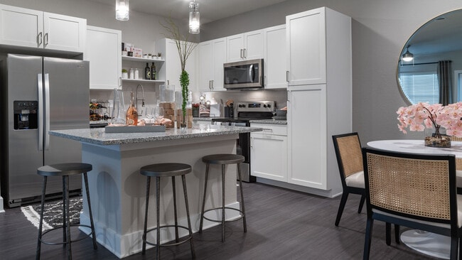 Photo - Reunion at 400