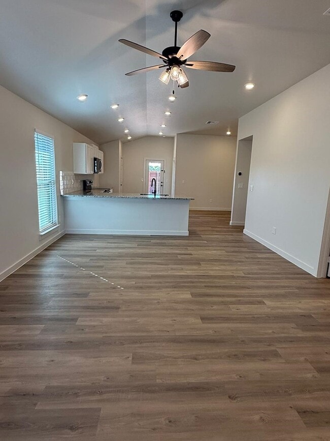 Photo - 6309 Poppy Dr