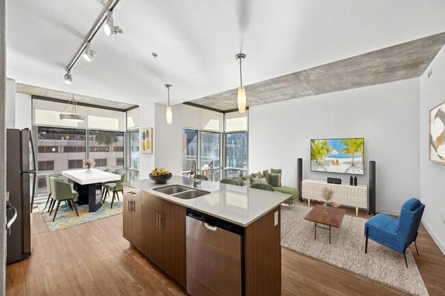 Photo - Cadence Union Station