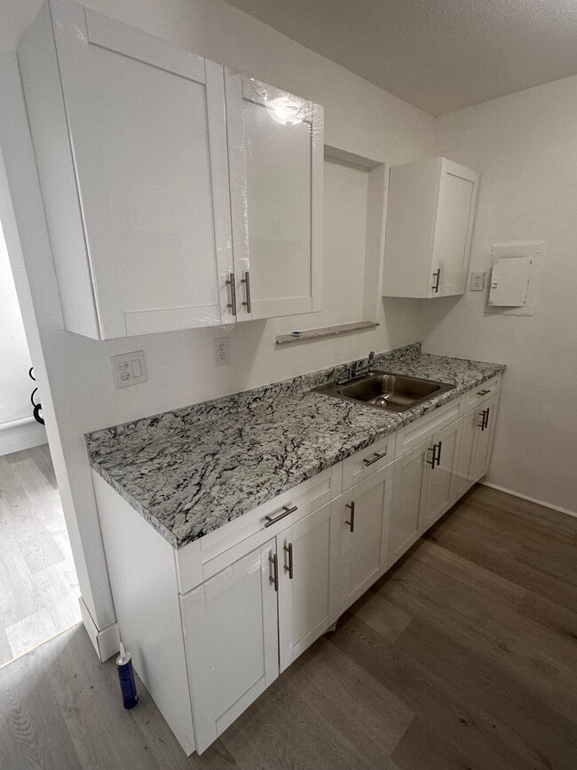 Photo - 121 NW 68th Ave