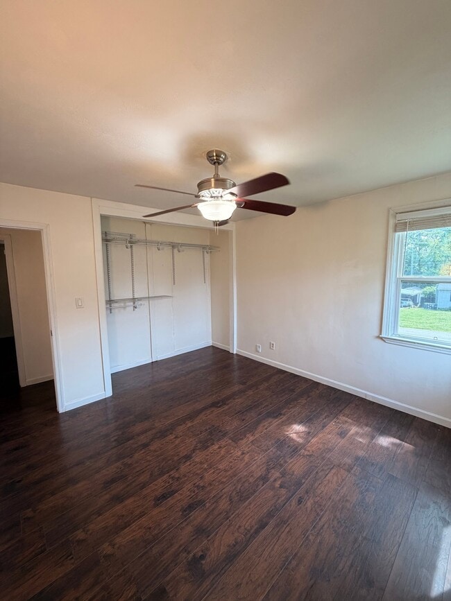 Photo - 192 Fletcher Ct