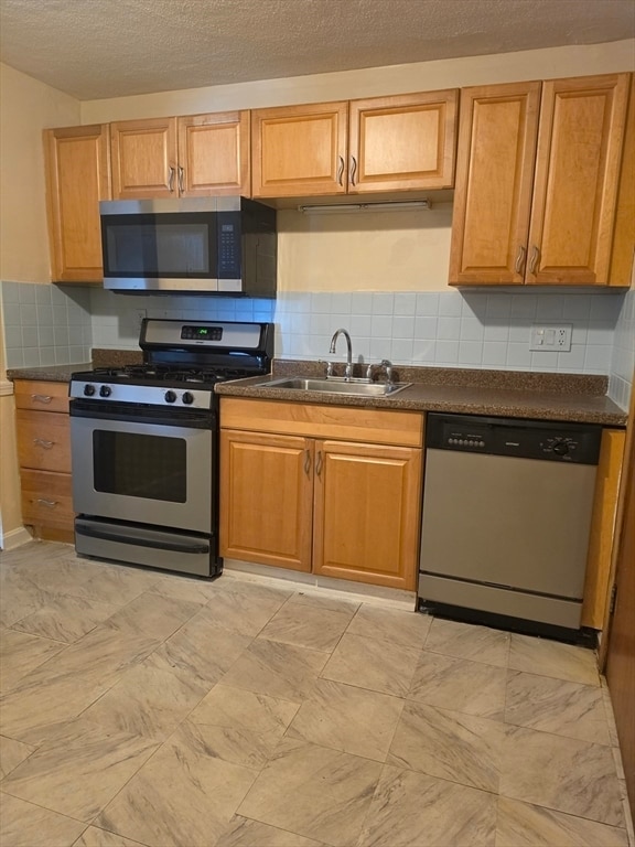Building Photo - 70 Mudge St Unit 8