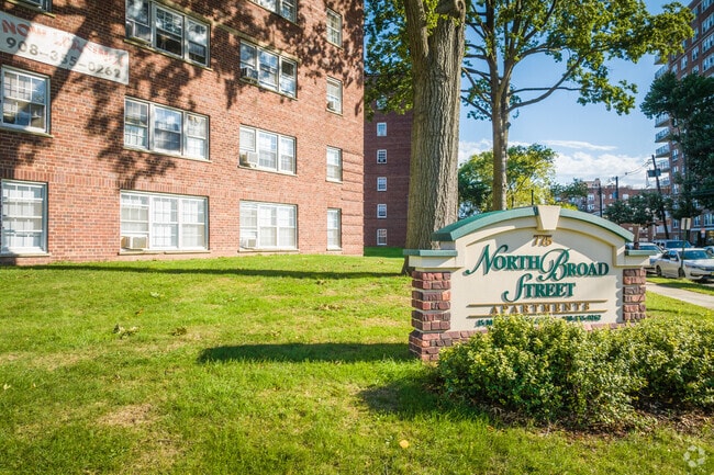 775 N Broad St - 775 N Broad St