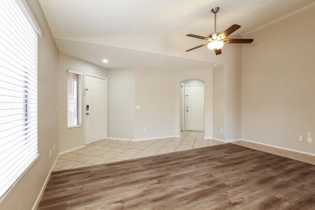 Photo - 15519 N 158th Ln