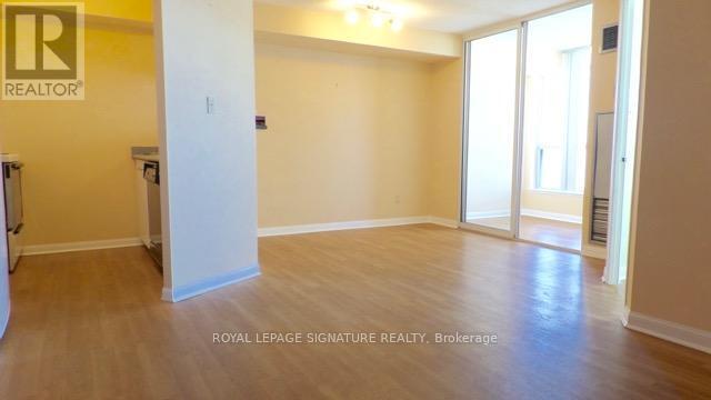 Photo - 24 Wellesley St W Unité 2206