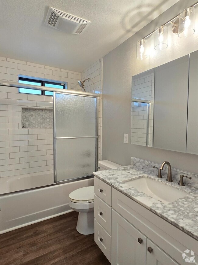 Building Photo - 6491 Pleasants Valley Rd Rental