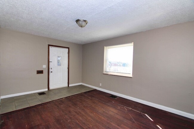 Photo - 2 Bedroom 1 Bathroom House