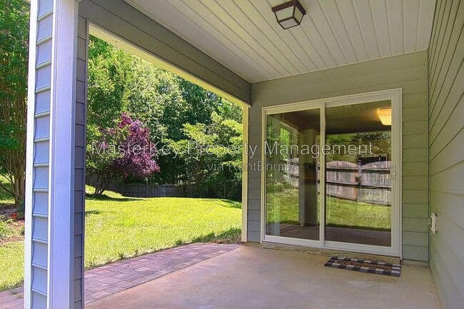507 Thorncrest Dr