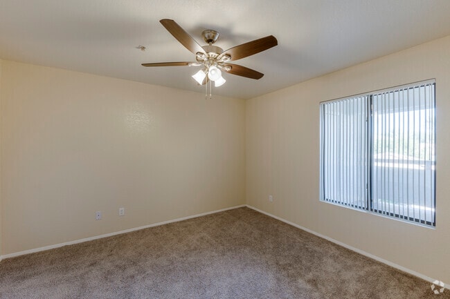 1BR, 1BR - 650SF - Bedroom