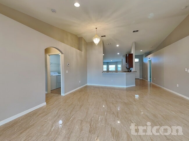 Photo - 1016 15th St NE