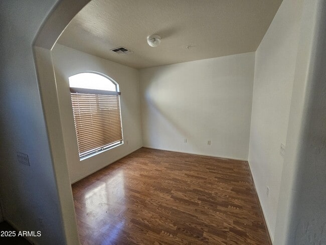 Photo - 2024 S Baldwin