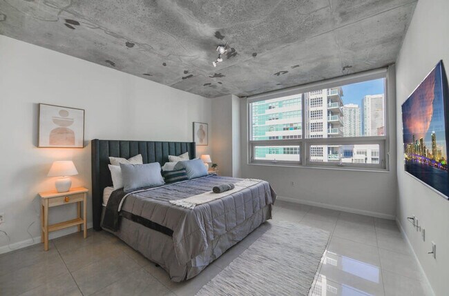 Photo - 3250 NE 1st Ave Unidad FL9-ID1022235P