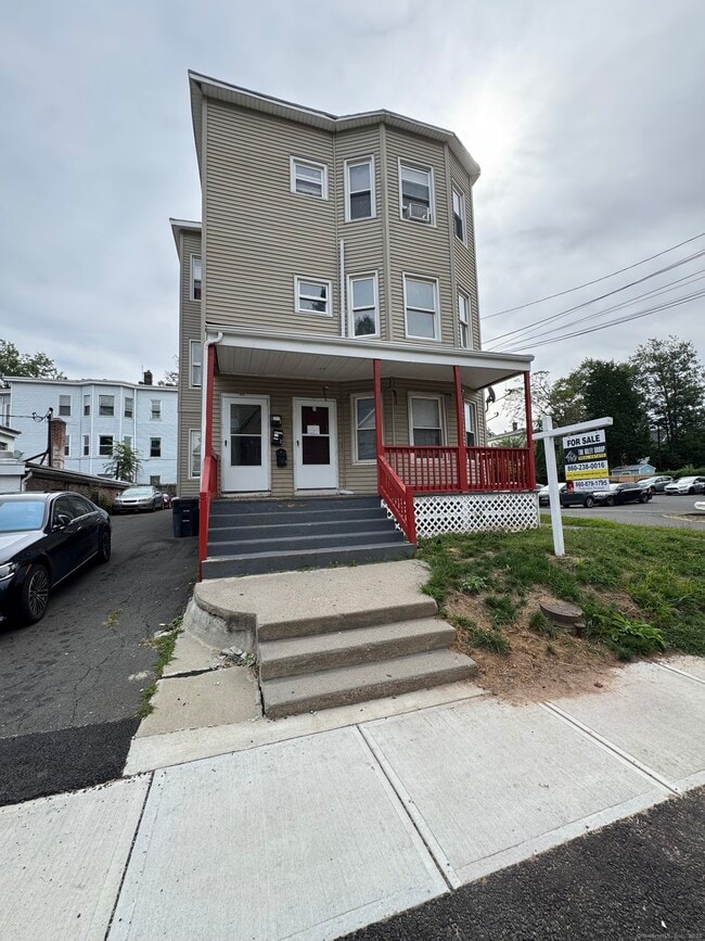 Building Photo - 100 Amity St Unit 2 Rental