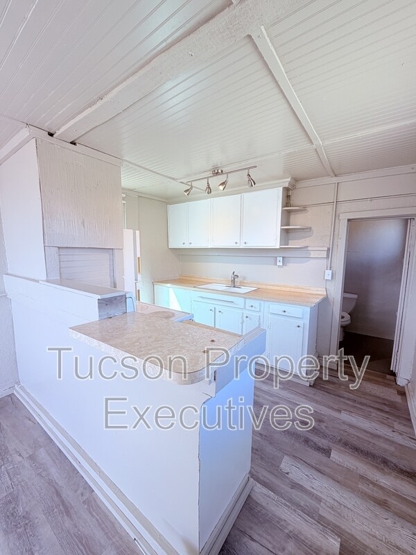 Photo - 234 E 32nd St