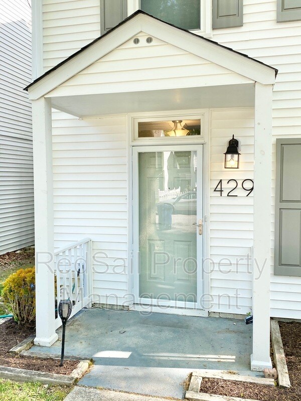 Photo - 429 Bryan Ct