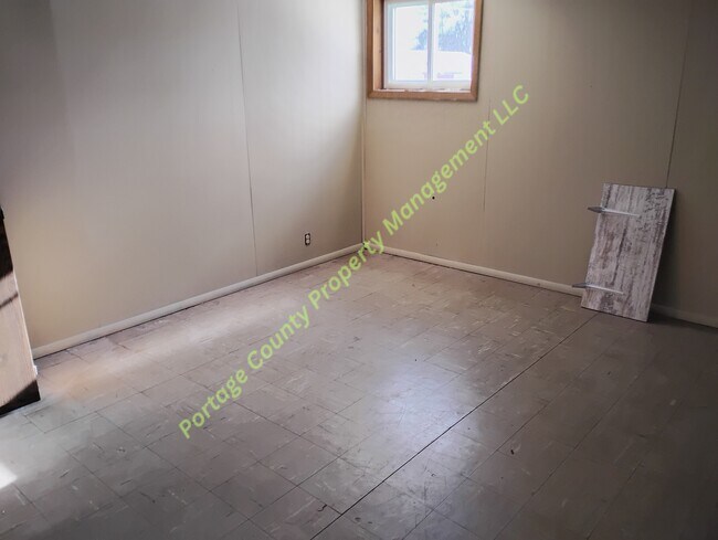 Photo - 401 Cedar St