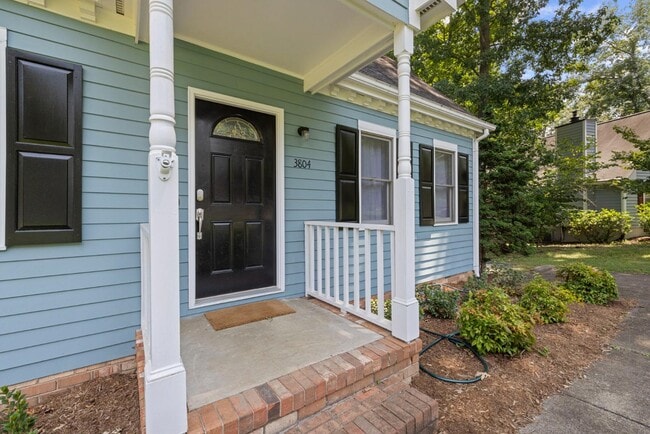 Photo - 3804 Zenith Pl
