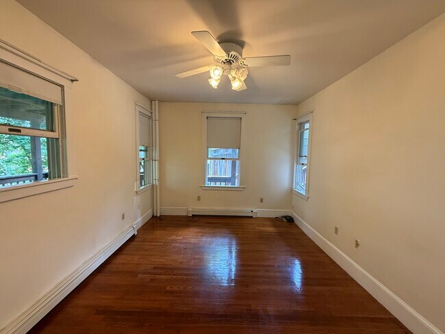 Bedroom - 39 Newtonville Ave Unit 1