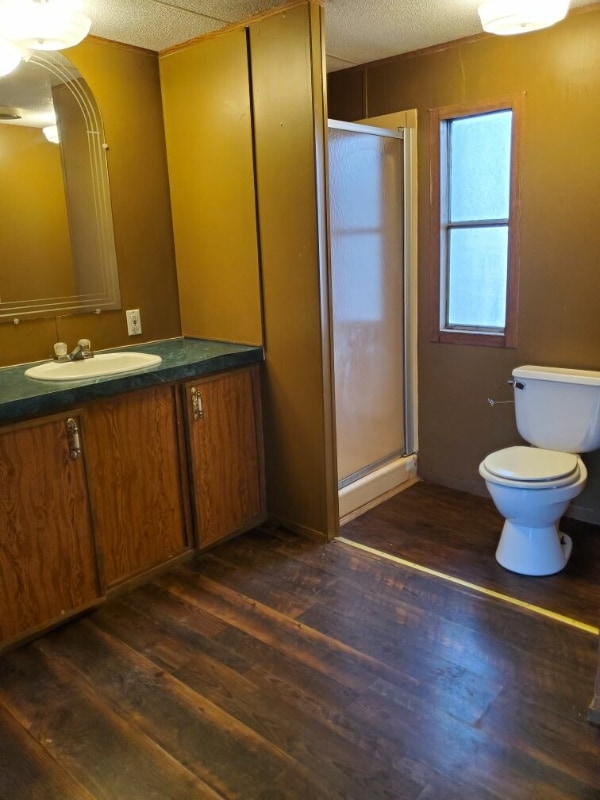 Photo - 415 Mooney St