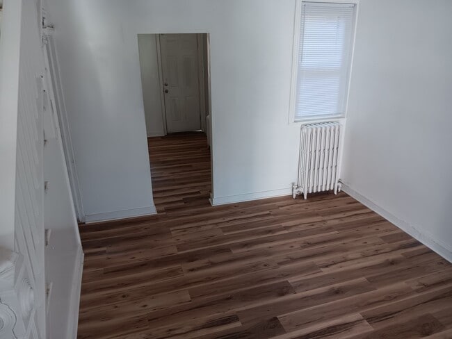 Photo - 1530 W Oakdale St
