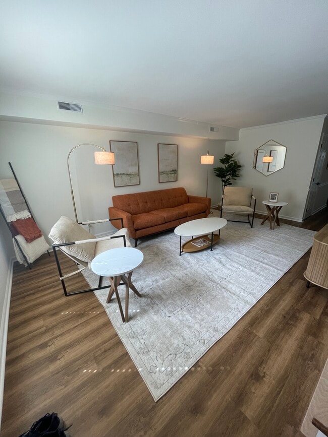 Photo - 3751 Jamestown Cir