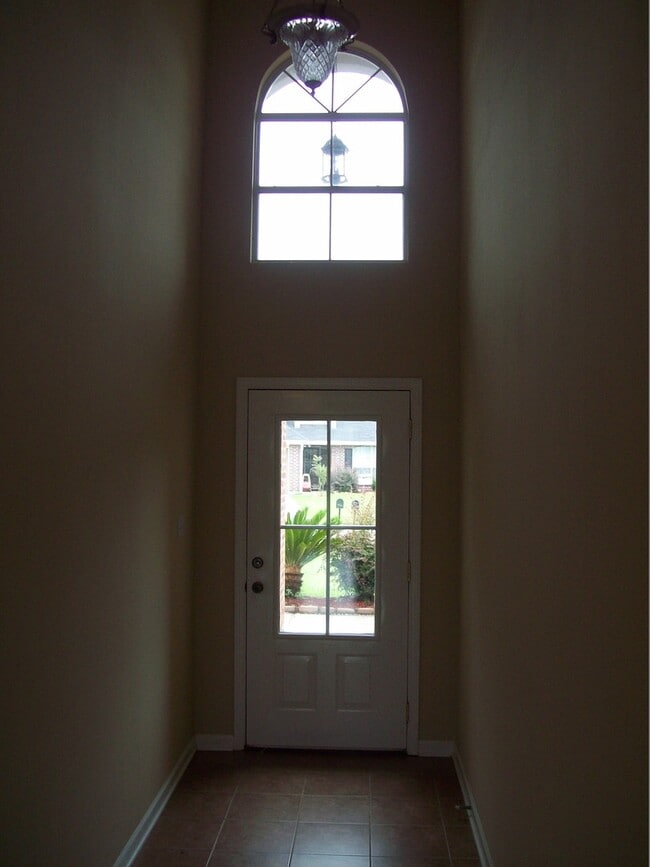 Photo - 26043 Wimbledon Dr
