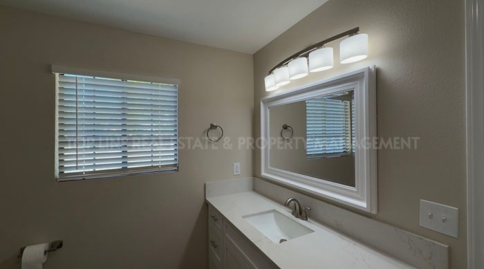 Photo - 1451 E Brea Ave