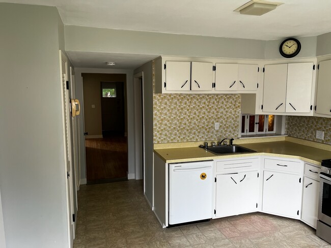 Photo - 2847 S Herman St Unit 2847 S Herman St.