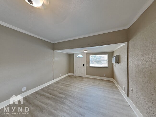 Photo - 210 Pine St Unidad 210
