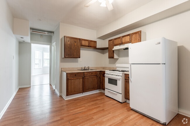 Building Photo - 2026 N Kedvale Ave Unit 1 Rental
